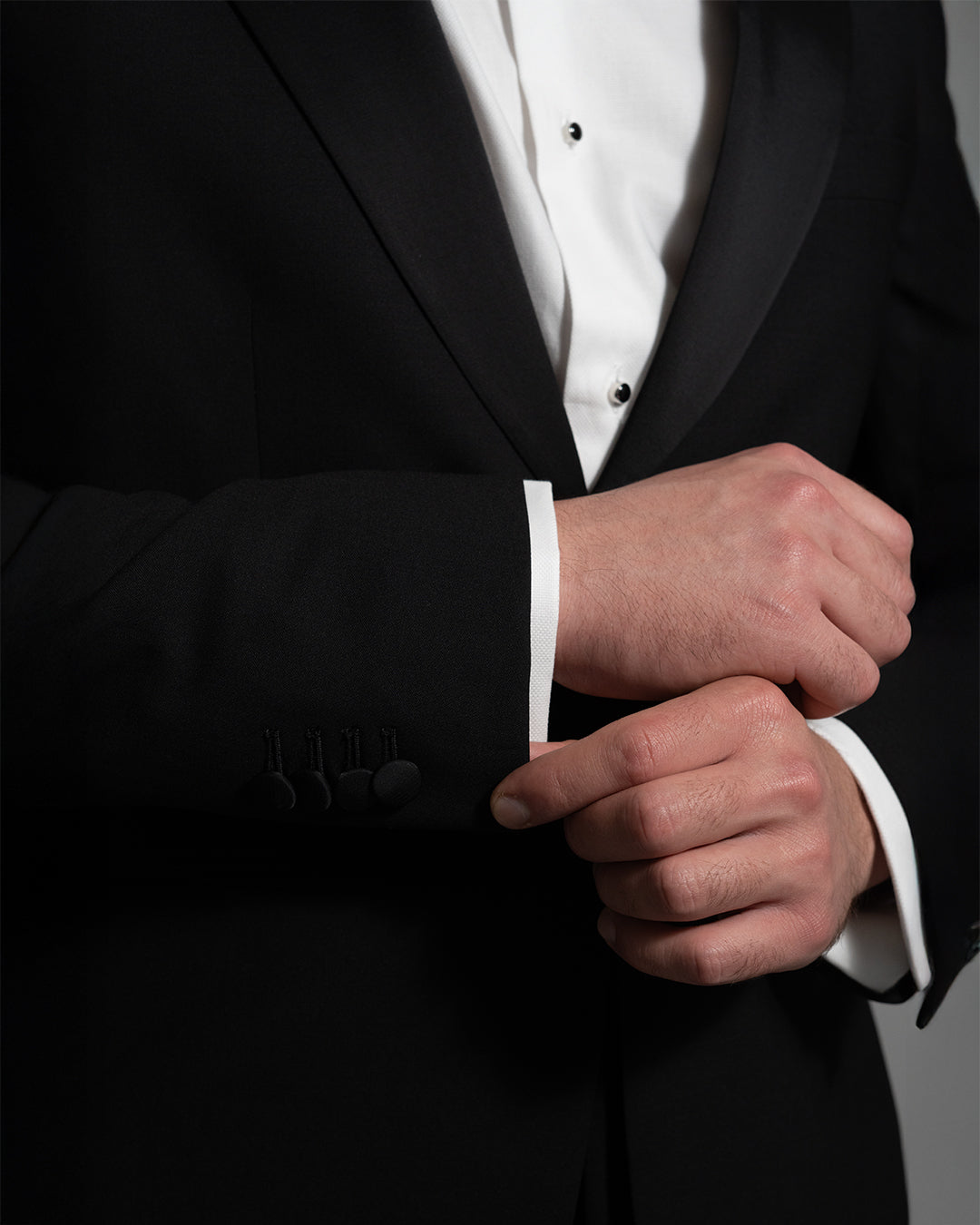 4Hands, Black Peak Lapel Tuxedo